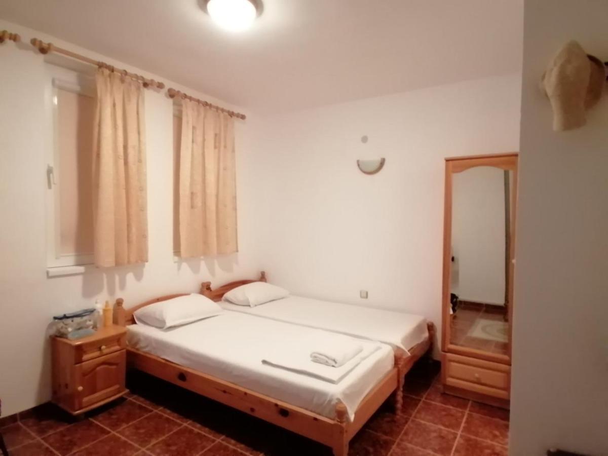 Guest House Sokratovi Обзор Экстерьер фото